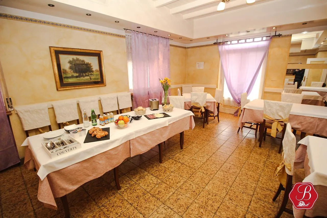 Bed and Breakfast Trattoria Bettola à Lonato Couette-café